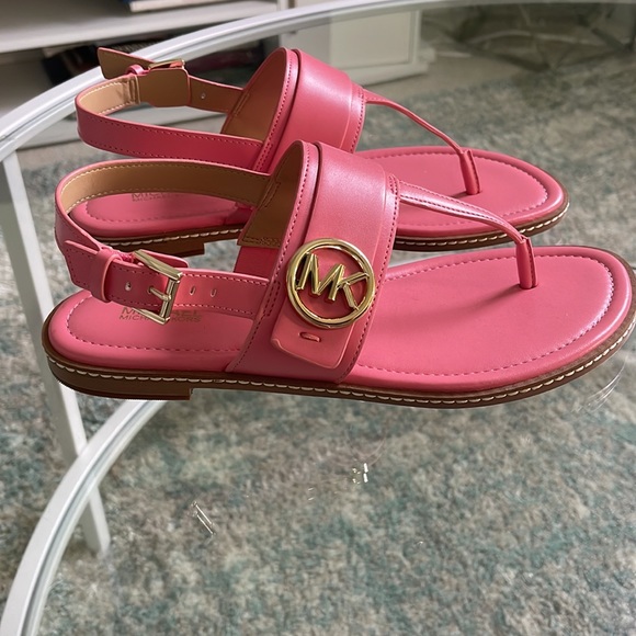 MICHEAL KORS Hot Pink Sandal - Picture 1 of 3